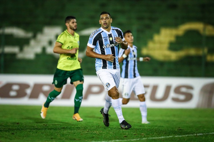 Ypiranga e Grêmio se enfrentam pelo Campeonato Gaúcho 2022 hoje, 26; onde assistir ao vivo e horário do jogo. 