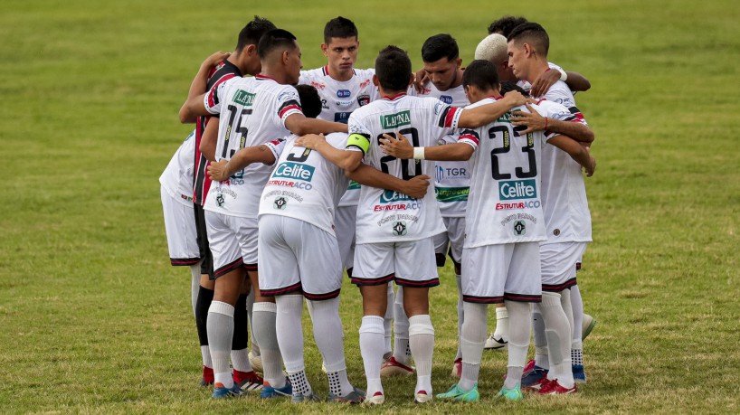 Caucaia vence o Barbalha e larga na frente no quadrangular do rebaixamento do Campeonato Cearense