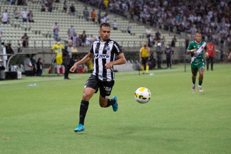 Ceará joga contra o CRB-AL hoje, quinta, 24, pela Copa do Nordeste 2022; veja onde assistir ao vivo aos jogos do dia e horário. 