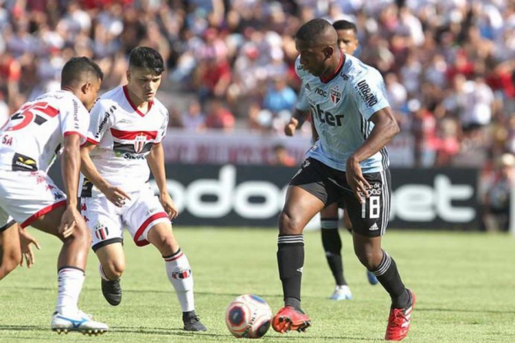 São Paulo e Botafogo-SP se enfrentam pelo Campeonato Paulista 2022 hoje, 19; onde assistir ao vivo e horário do jogo. 