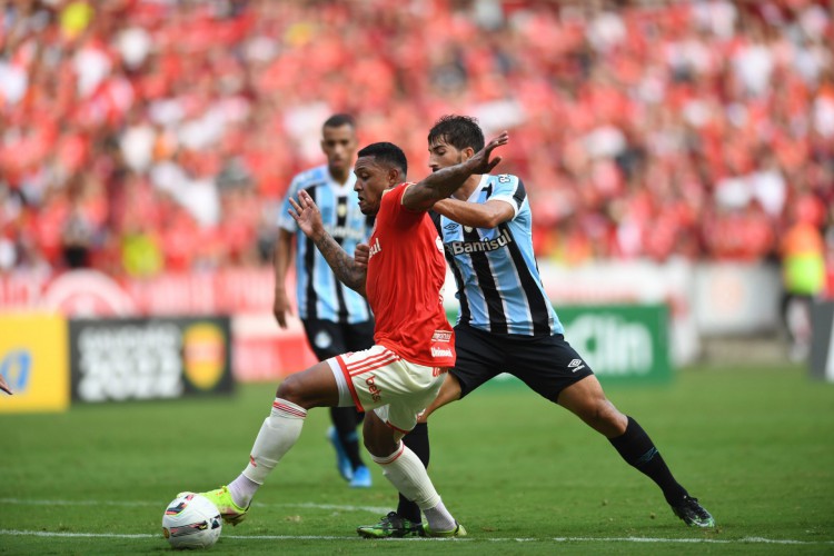 Grêmio e Internacional se enfrentam pelo Campeonato Gaúcho 2022 hoje, 23; onde assistir ao vivo e horário do jogo. 