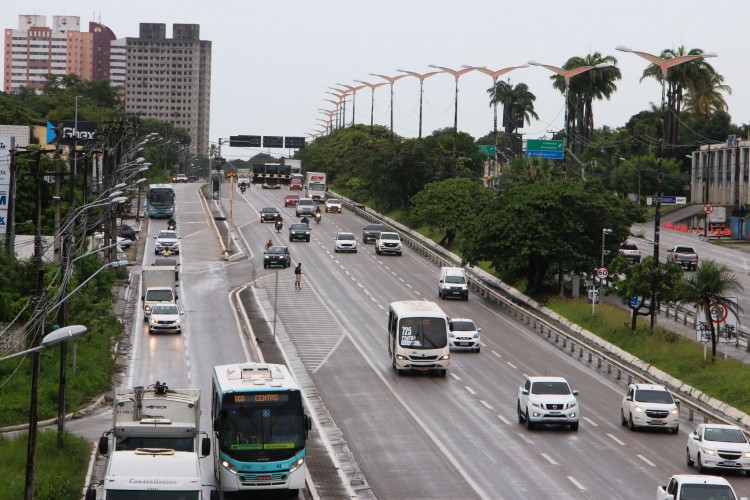 Motoristas poderão trafegar no sentido Paulino Rocha/Oliveira Paiva, que passou a operar como mão dupla