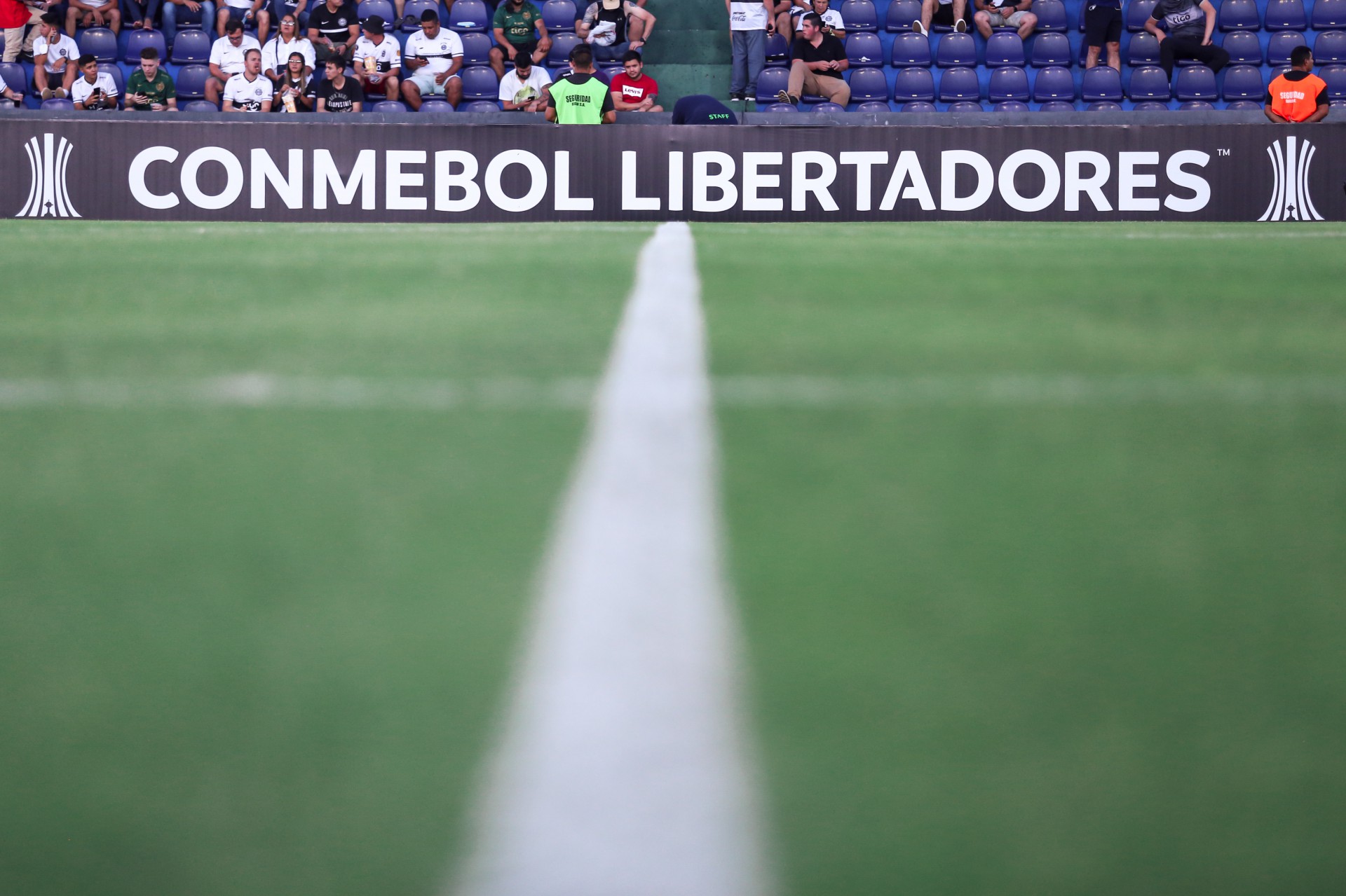 Coragem no pé: times de Joinville usam o futebol amador na luta contra o  racismo e homofobia - NSC Total