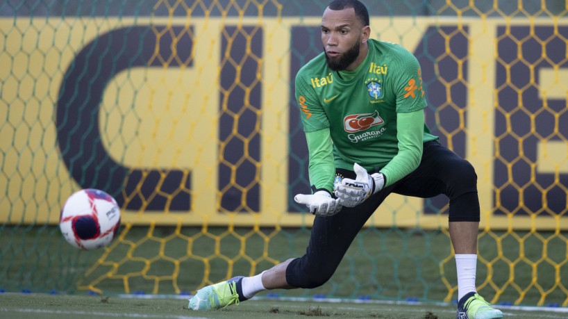 Goleiro Everson em treino da seleção brasileira na Granja Comary, em Teresópolis/RJ