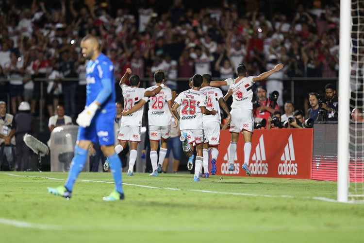 São Paulo joga contra o Everton hoje, quinta, 14, pela Copa Sul-Americana 2022; veja onde assistir ao vivo e horário. 