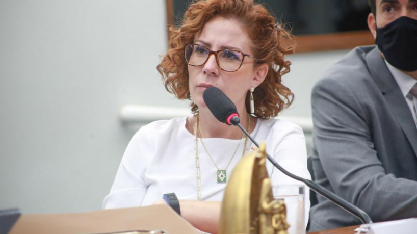 A deputado federal Carla Zambelli (PL) perdeu processo para delegado da Polícia Federal