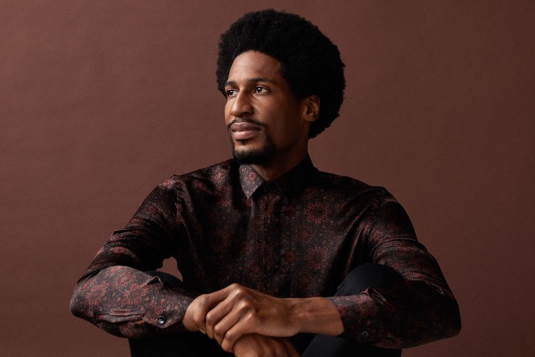 O astro do jazz Jon Batiste estava entre os principais indicados do Grammy 2022