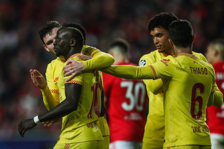 Mane marcou um dos gols na vitória do Liverpool por 3 a 1 sobre o Benfica na Liga dos Campeões