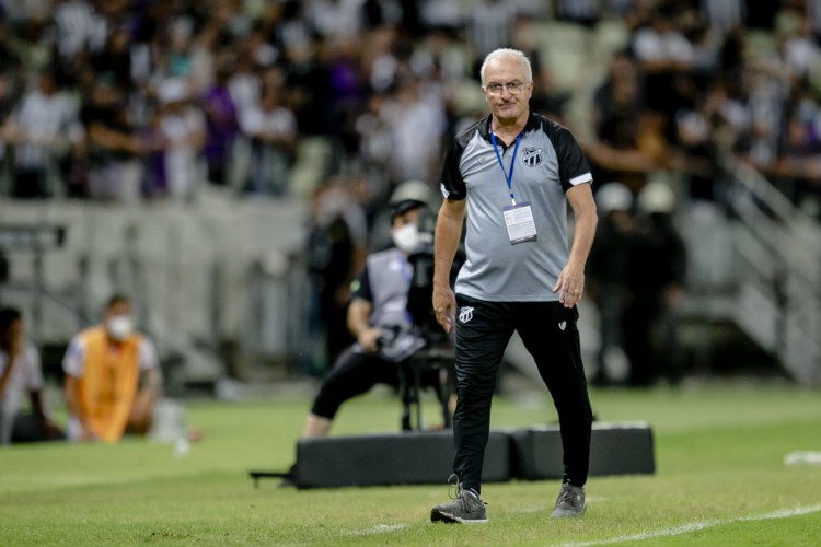 FORTALEZA, CE, BRASIL, 05-04.2022: Dorival Junior. Ceara x Independiente, pela Sulamericana, na Arena Castelão. em epoca de COVID-19. (Foto:Aurelio Alves/ Jornal O POVO)