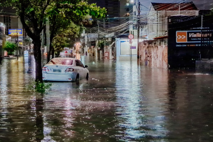 AVENIDA Heráclito Graça, Aldeota
