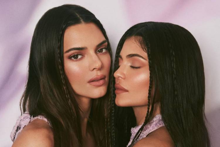 As marcas de cosméticos e skincare de Kylie Jenner estarão disponíveis no Brasil a partir de maio