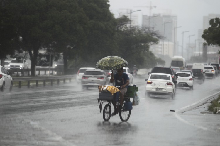 50 cidades do Ceará enviaram registro de chuvas à Funceme entre as 7 horas do sábado, 14, e as 7 horas do domingo, 15