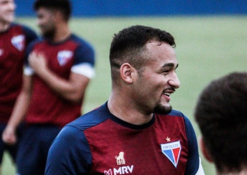 Atacante Igor Torres em treino do Fortaleza no Centro de Excelência Alcides Santos, no Pici