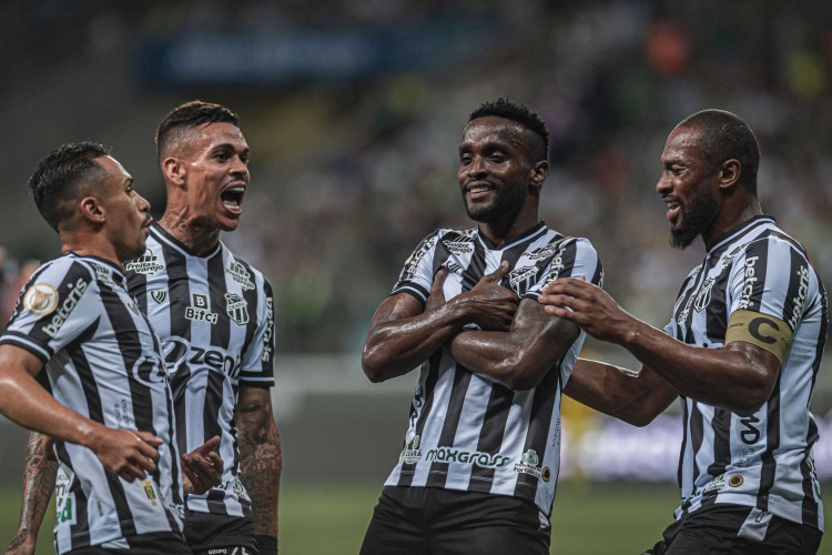 Vovô pôs fim ao jejum longe da Arena Castelão pelo Brasileirão