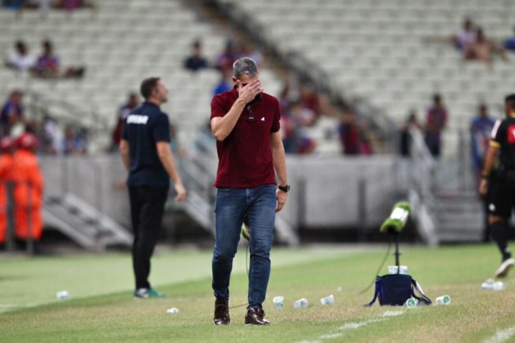 Vojvoda concedeu entrevista coletiva falando da derrota contra o Cuiabá e projetou o duelo contra o River Plate