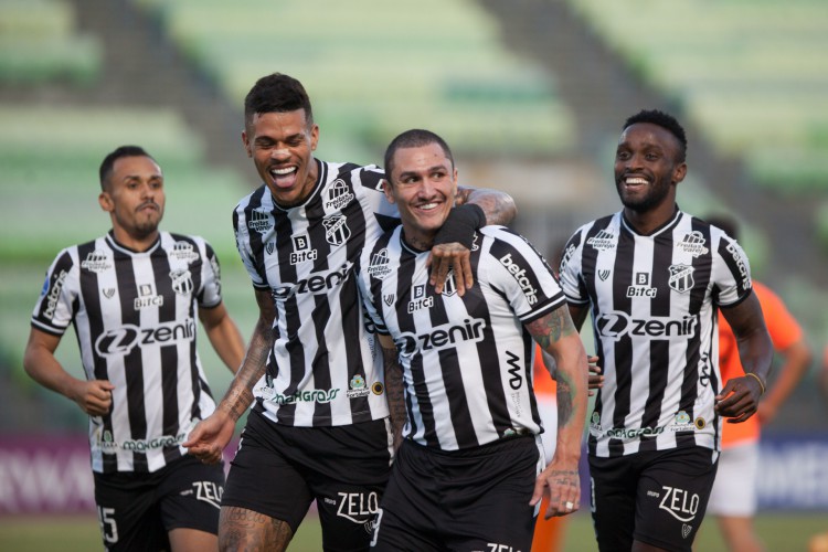 Ceará enfrenta o Athletico-PR neste sábado, 7, às 20h30min, na Arena da Baixada, pelo Brasileirão