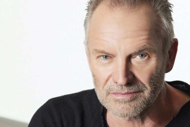 Sting vende seu catálogo para a Universal