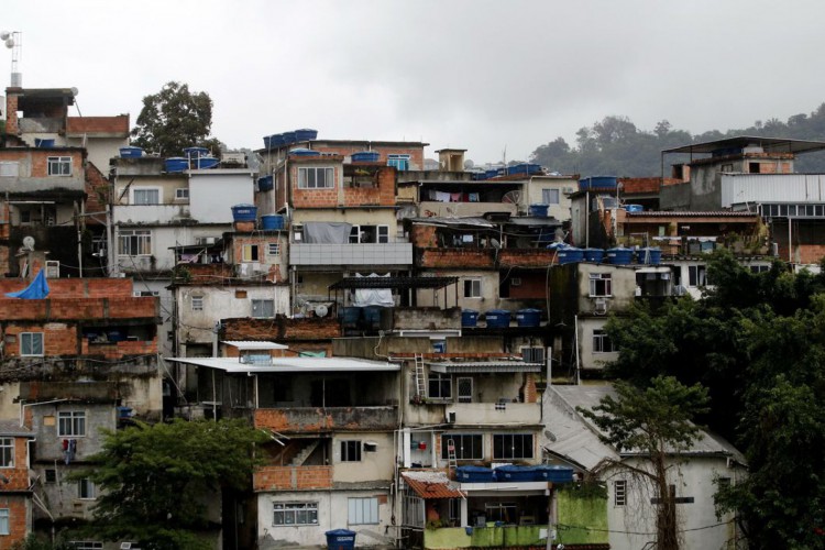 Vista geral da favela Morro Azul, na zona sul do Rio de Janeiro.