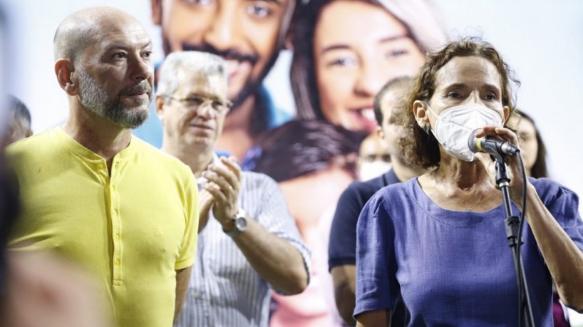 Governadora do Ceará, Izolda Cela, e prefeito de Sobral, Ivo Gomes, em entrega de equipamento verde em Sobral(foto: Reprodução / Instagram / Izolda Cela)