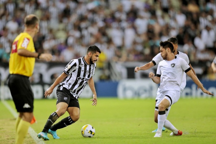 Ceará e Botafogo pela segunda rodada da Série A do Campeonato Brasileiro, na Arena Castelão