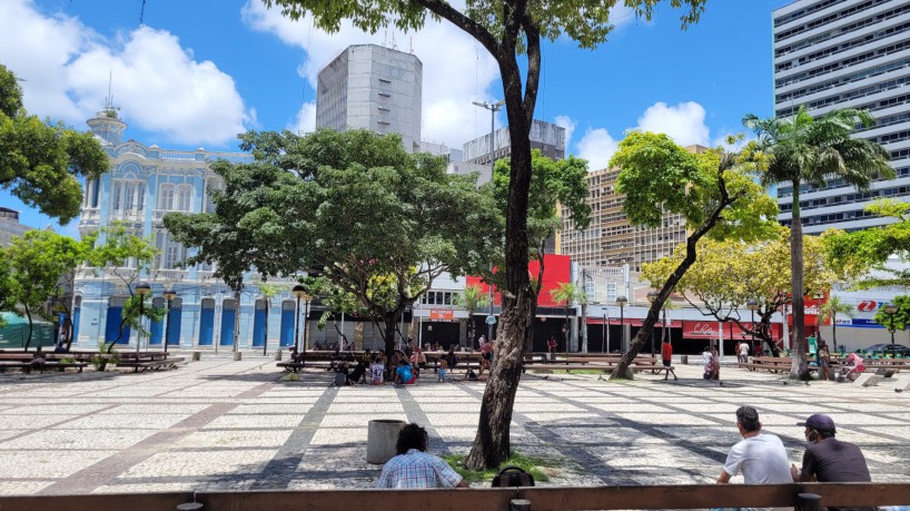 Praça do Ferreira, no Centro de Fortaleza, receberá evento com orientações jurídicas gratuitas nesta quinta-feira, 26