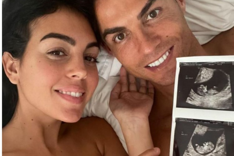 Cristiano Ronaldo havia anunciado que seria pai de um casal de gêmeos em outubro do ano passado 