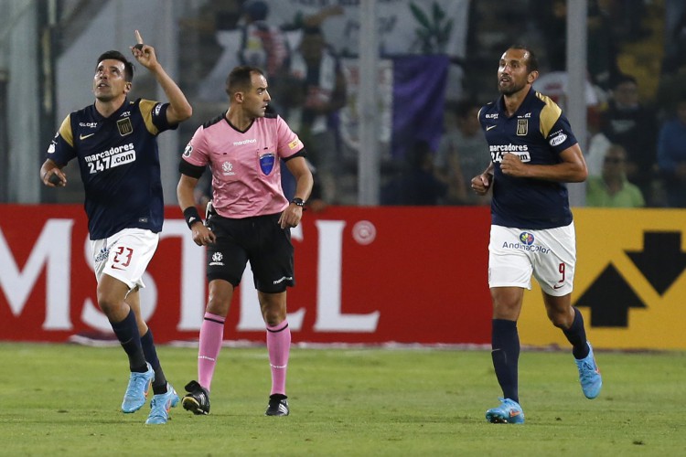 Santiago, CHILE- 13/04/2022 - CONMEBOL Libertadores 2022 - Colo colo (CHI) vs Alianza Lima (PER) - Photo By : Staff Images / CONMEBOL