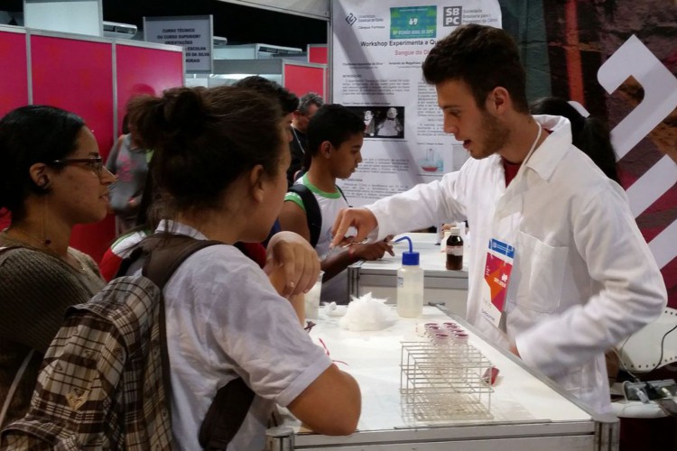 Projeto da Coppe celebra Dia Mundial das Meninas nas Tecnologias