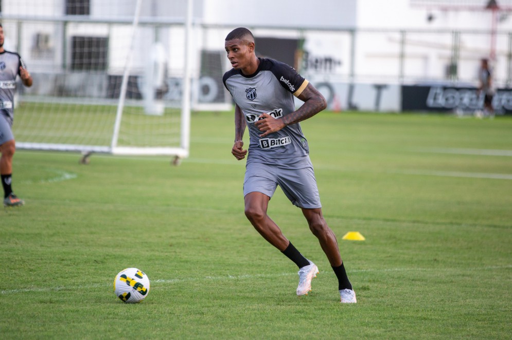 Cléber elogia trabalho de Lucho no Ceará e define duelo contra o