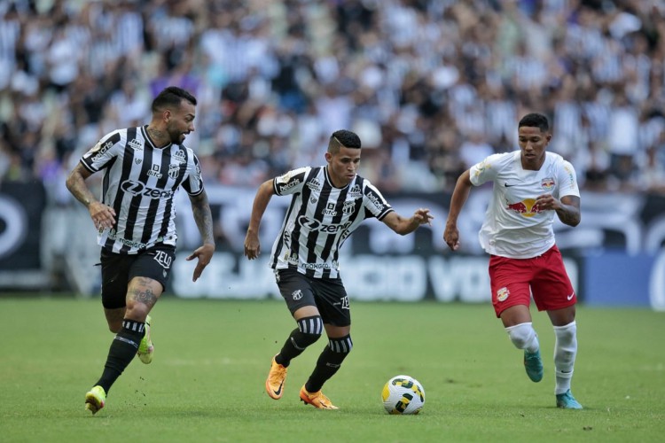 Ceará e RB Bragantino se enfrentam pela 4ª rodada do Brasileirão Série A 2022, na Arena Castelão. 