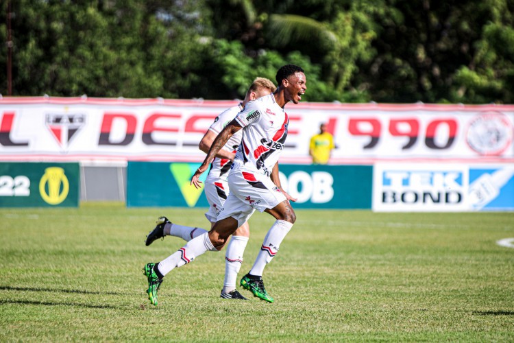 Ferroviário bateu o Botafogo-PB por 1 a 0 com gol de Wagninho e conquistou sua segunda vitória seguida