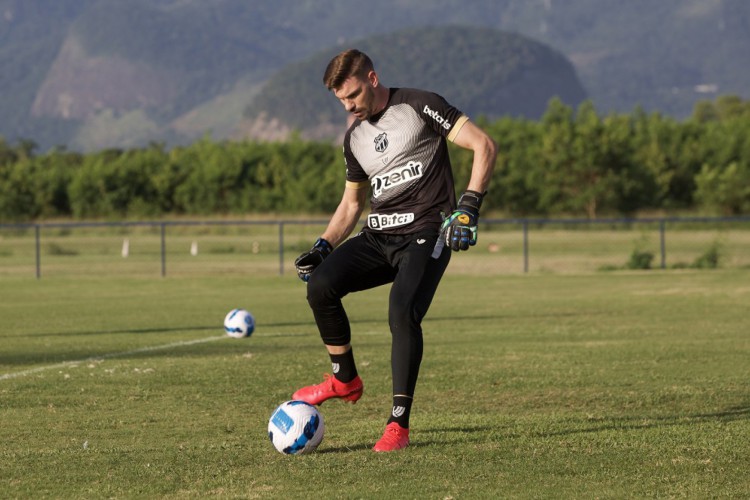 O goleiro João Ricardo concedeu entrevista coletiva antes do duelo entre Ceará e Deportivo La Guaira pela Copa Sul-Americana. 