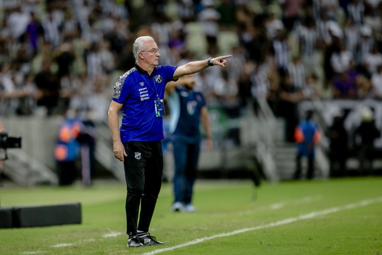 Dorival Júnior falou em entrevista pós-jogo que cada ponto conquistado no Brasileirão deve ser valorizado