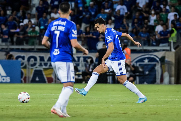 Cruzeiro e Operário se enfrentam pelo Brasileirão 2022 hoje, 8; onde assistir ao vivo e horário do jogo.