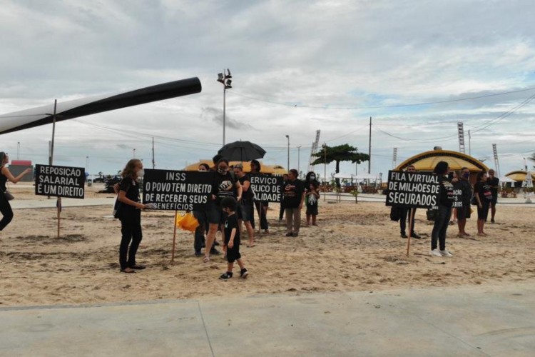 Greve no INSS teve início no dia 23 de março. Nessa sexta, 06, houve manifestação dos servidores na avenida Beira Mar