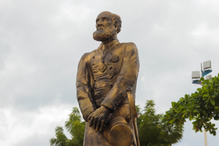 Cerimônia de inauguração da estátua do almirante Tamandaré na av. Beira Mar 