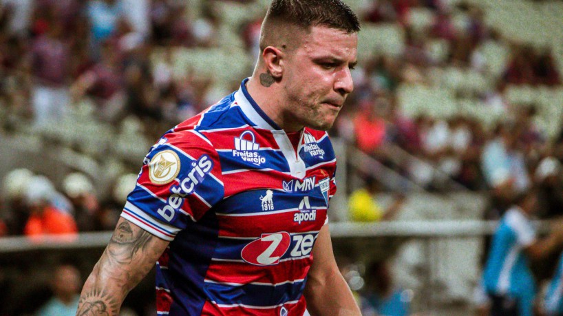 Atacante Renato Kayzer no jogo Fortaleza x São Paulo, na Arena Castelão, pelo Campeonato Brasileiro Série A