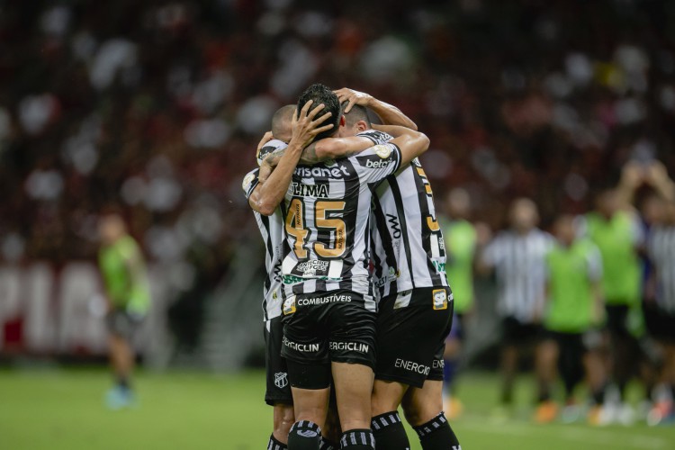 FORTALEZA, CE, BRASIL, 14-05.2022: Nino Paraiba. Ceara x Flamengo, na Arena Castelão pelo Campeonato Brasileiro serie A. em epoca de COVID-19. (Foto:Aurelio Alves/ Jornal O POVO)