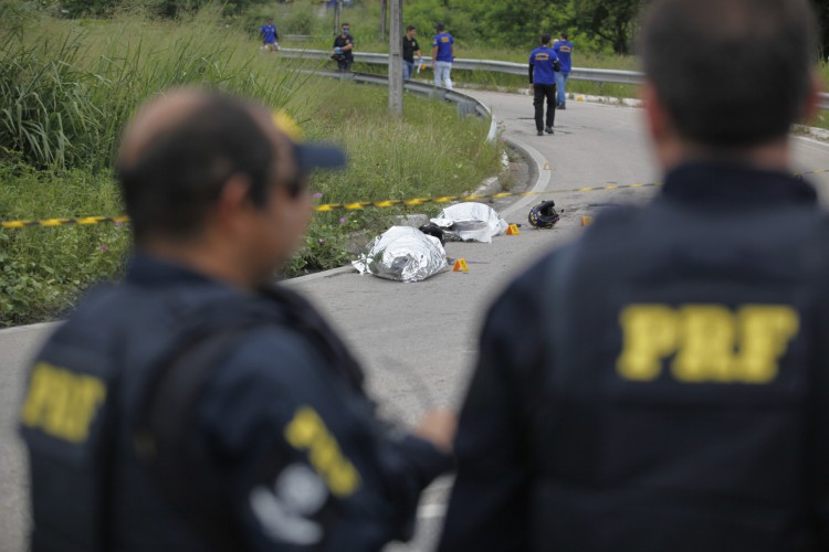 FORTALEZA, CEARA, BRASIL, 18.05.2022: Dois Policiais rodoviários federais são mortos durante abordagem na br 116. (fotos: Fabio Lima/ O POVO)