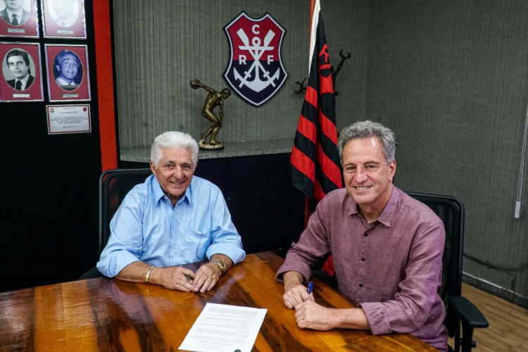 Deusmar Queirós, presidente do Grêmio Recreativo Pague Menos/CEFAT/Tiro, e Rodolfo Landim, presidente do Flamengo

