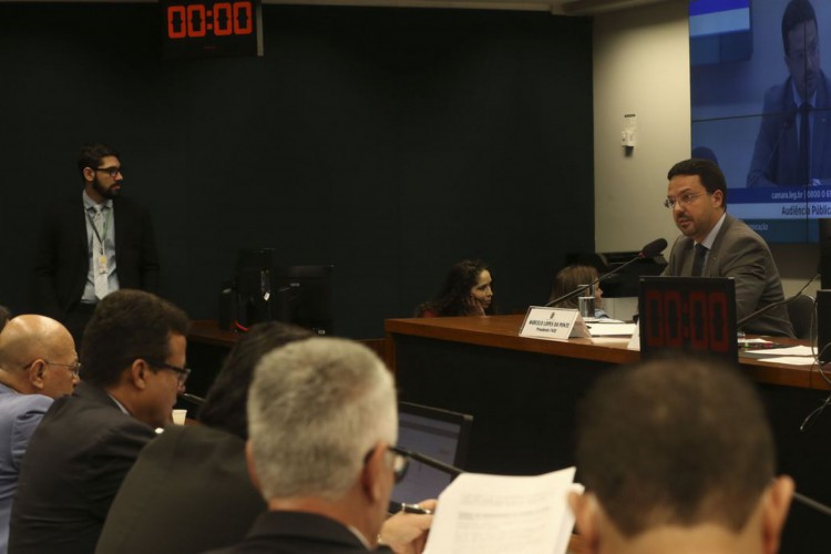 O presidente do Fundo Nacional de Desenvolvimento da Educação (FNDE), Marcelo Lopes,participa de audiência na Comissão de Educação da Câmara dos Deputados