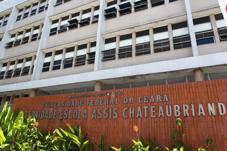 Fachada da Maternidade Escola Assis Chatobriand