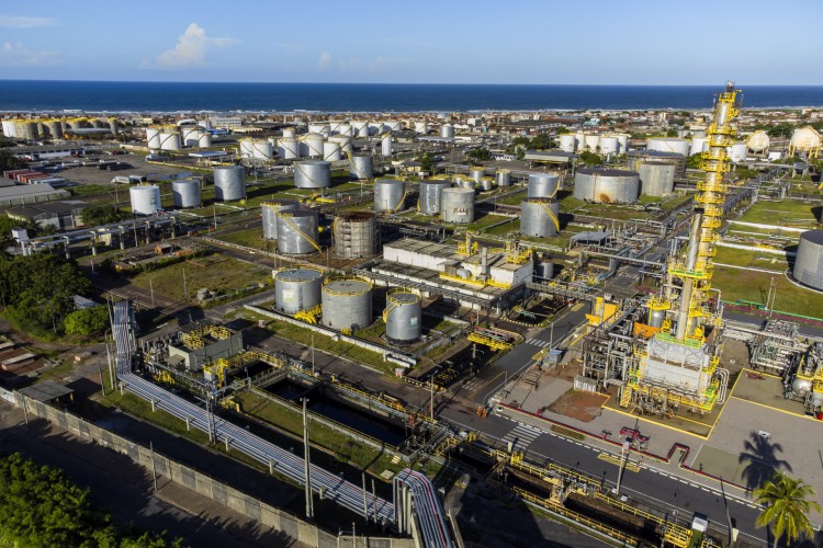 Refinaria Lubnor no Ceará foi vendida por US$ 34 milhões