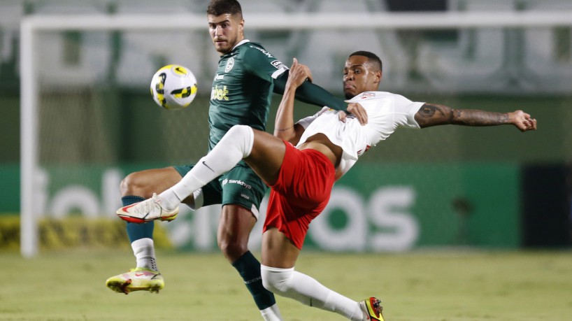 Goiás x Bragantino: onde assistir ao vivo, horário e escalações, brasileirão série a