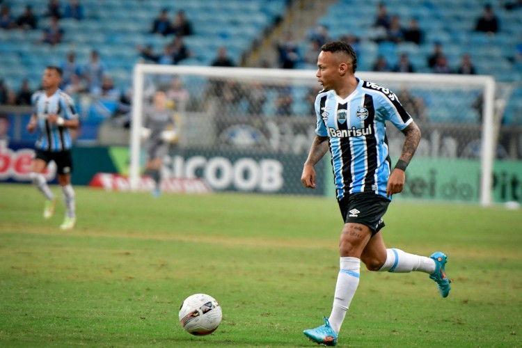 Náutico e Grêmio se enfrentam pelo Brasileirão 2022 hoje, 23; onde assistir ao vivo e horário do jogo.