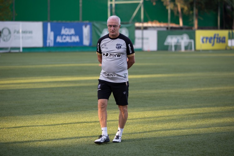 Técnico Dorival Júnior em treino do Ceará no CT do Palmeiras, em São Paulo