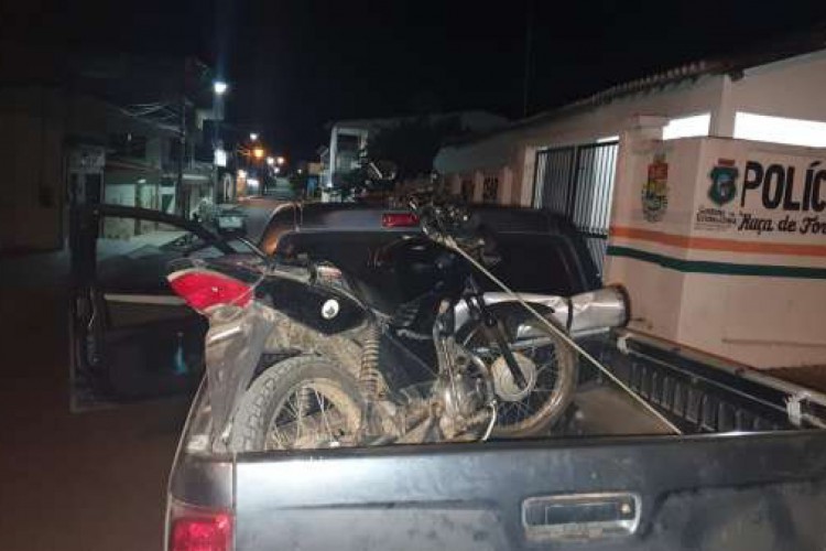 Motocicleta foi apreendida em Monsenhor Tabosa durante a operação