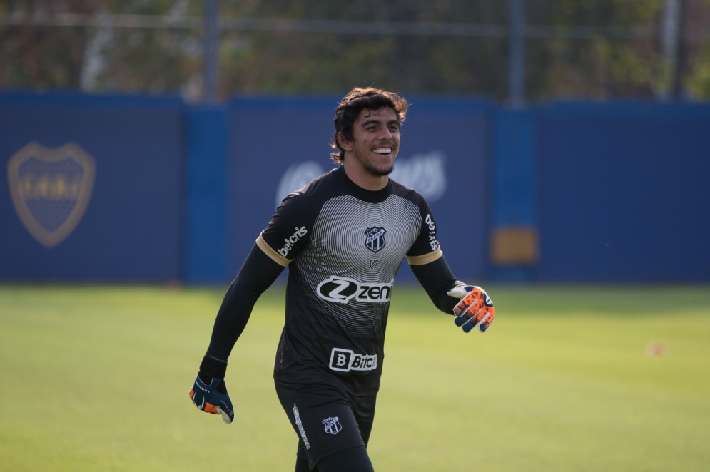 Goleiro Richard em treino do Ceará no CT do Boca Juniors, na Argentina(Foto: Felipe Santos/cearasc.com)