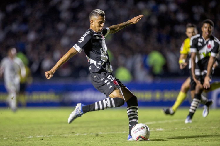 Vasco e Náutico se enfrentam pelo Brasileirão Série A 2022 hoje, 16; onde assistir ao vivo aos jogos do dia e horário do jogo.