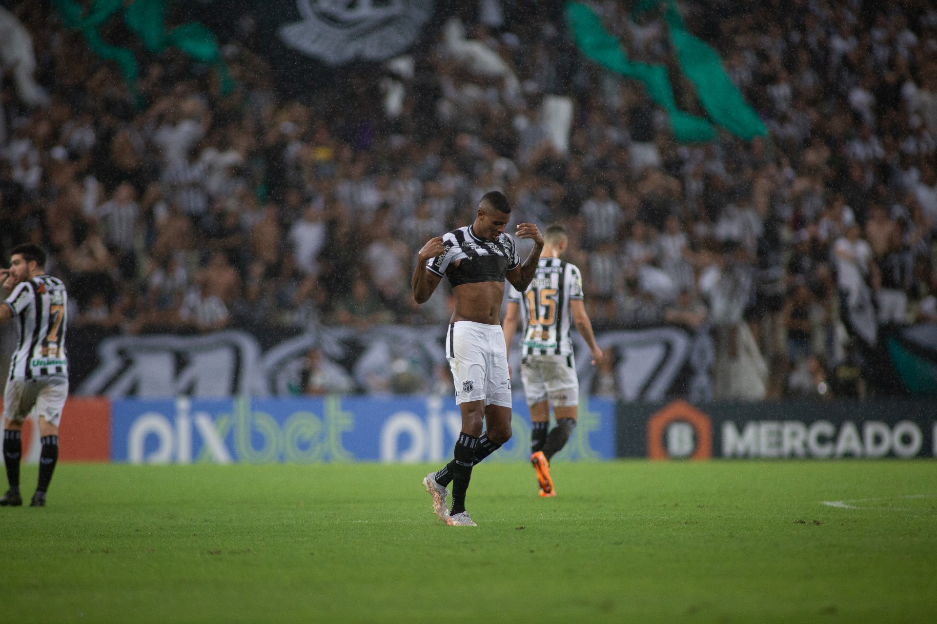 Cléber foi o herói do Clássico-Rei (Foto: Felipe Santos/cearasc.com)